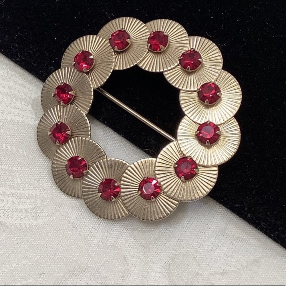Vintage Gold Circles With Red Rhinestones Brooch